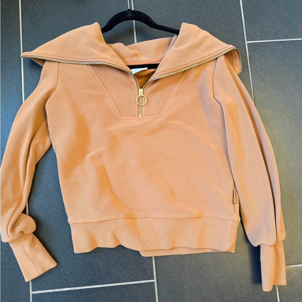 Varley Vines half zip pullover sweatshirt in rye/camel size xxs